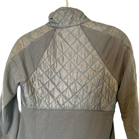 Athleta Gray Quilted Half Zip Size XS - Picture 9 of 11